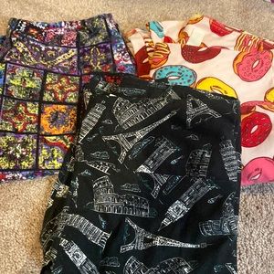 Popular in their day lot of 3 Lularoe one size leggings!